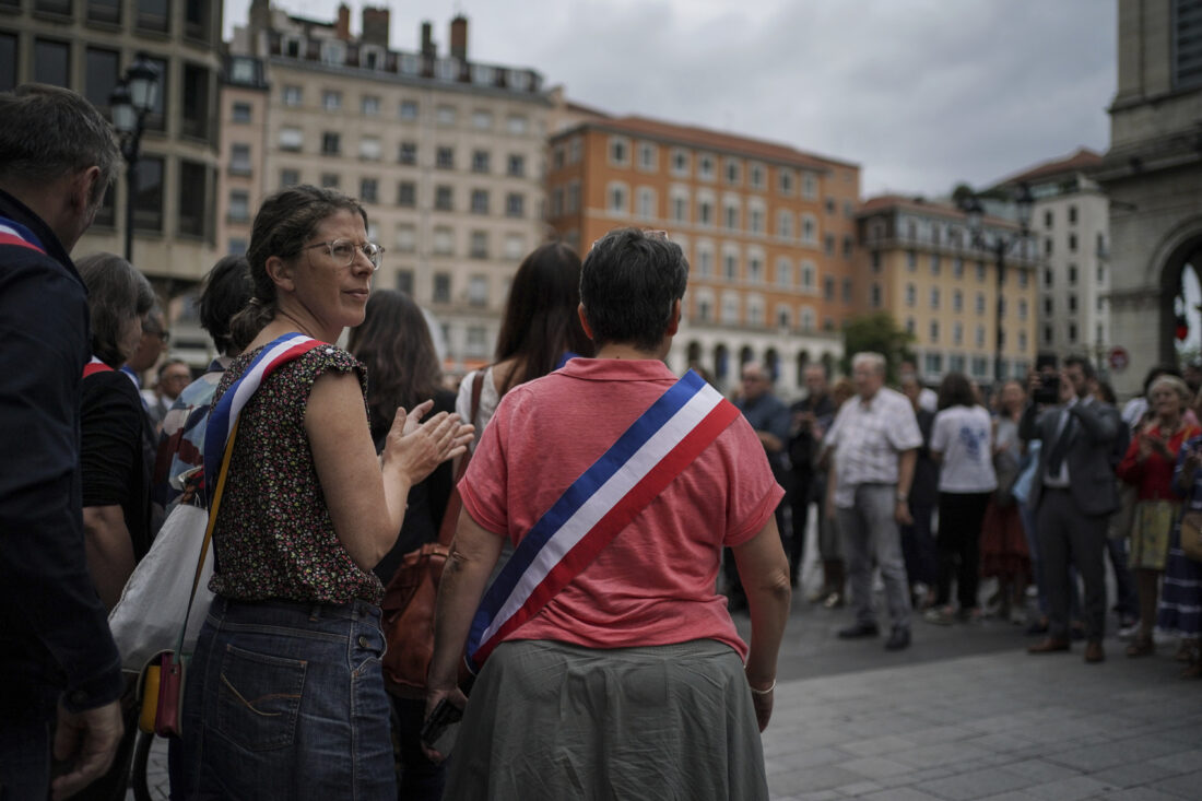 French Riots Barbecue Crowds show solidarity at French town halls after riots - News and Sentinel